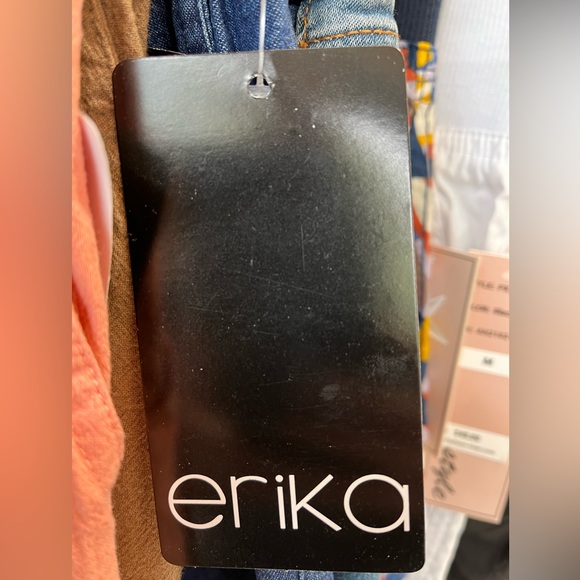 Shorts- Erika - Picture 2 of 2